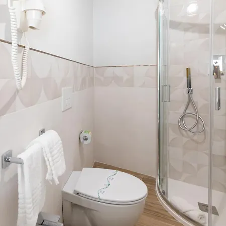 All'angolo Della Torre