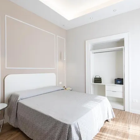 All'angolo Della Torre 4* טרופאה