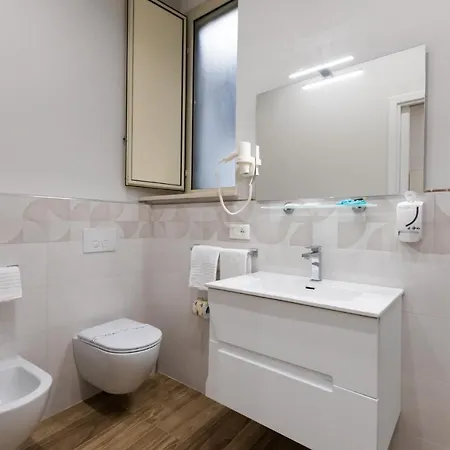 All'angolo Della Torre Bed & Breakfast *