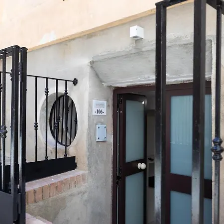 Bed & Breakfast All'angolo Della Torre
