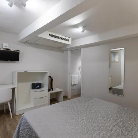 B&B All'angolo Della Torre 트로페아