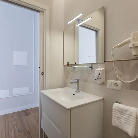 Bed & Breakfast All'angolo Della Torre *