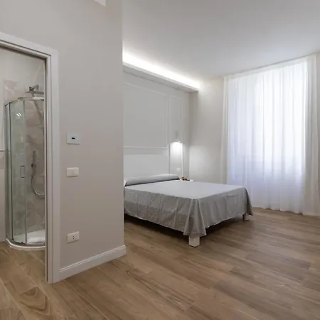 All'angolo Della Torre B&B 트로페아