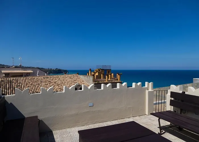 Couette-café All'angolo Della Torre